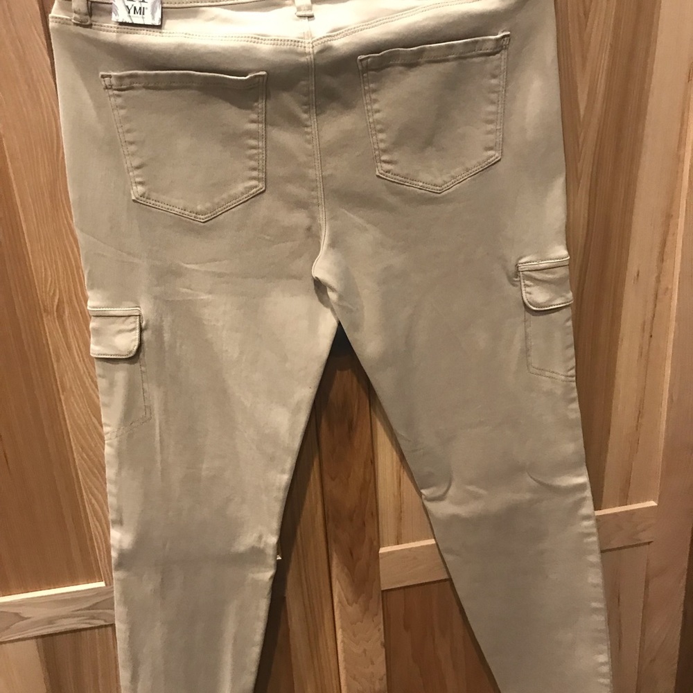 Jeans - Picture 2 of 7